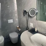 Gatto Bianco Mia Hotell