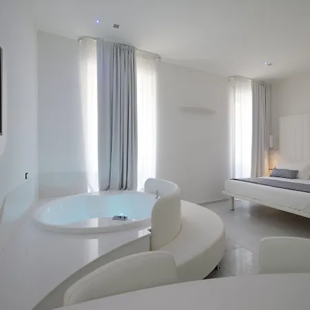 Hotel Gatto Bianco Mia