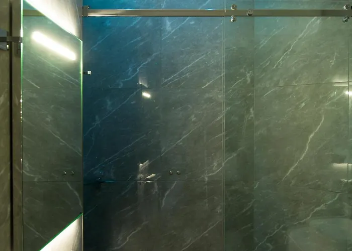 Gatto Bianco Mia Hotel