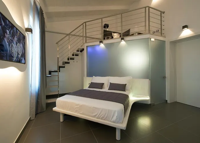 Gatto Bianco Mia 2* Milan