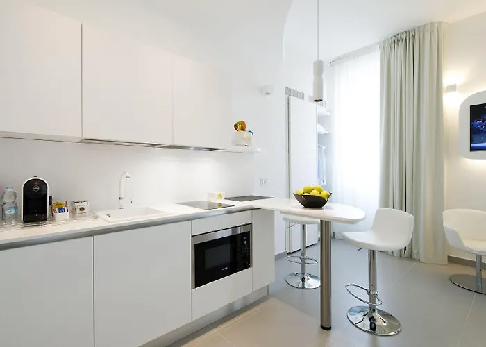 Gatto Bianco Mia Hotel