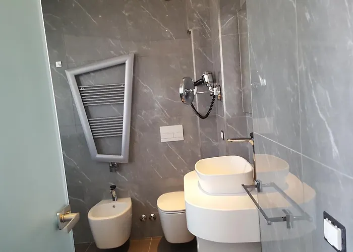 Gatto Bianco Mia Hotel Milan