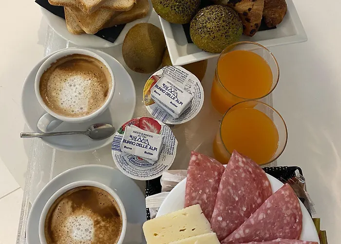 Gatto Bianco Mia 2* Milan