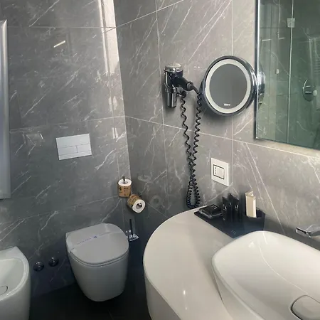 Gatto Bianco Mia מלון